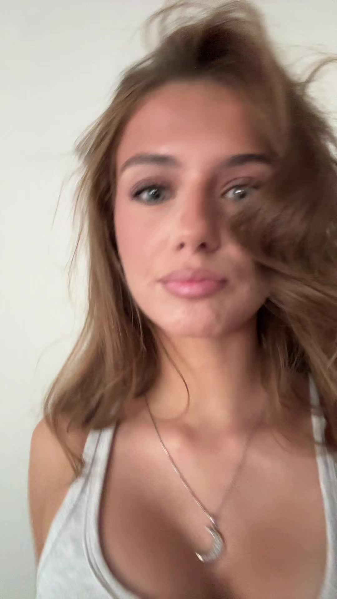 @𝑀𝑖𝑟𝑙𝑖𝑛𝑑𝑎