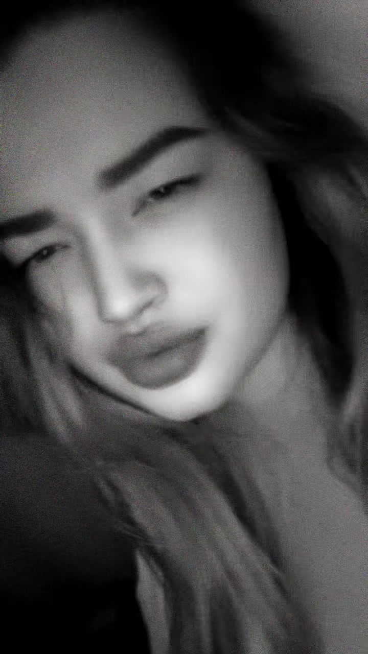 @Qwen💋