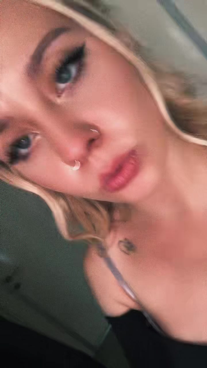 @🍁☠️🚬
