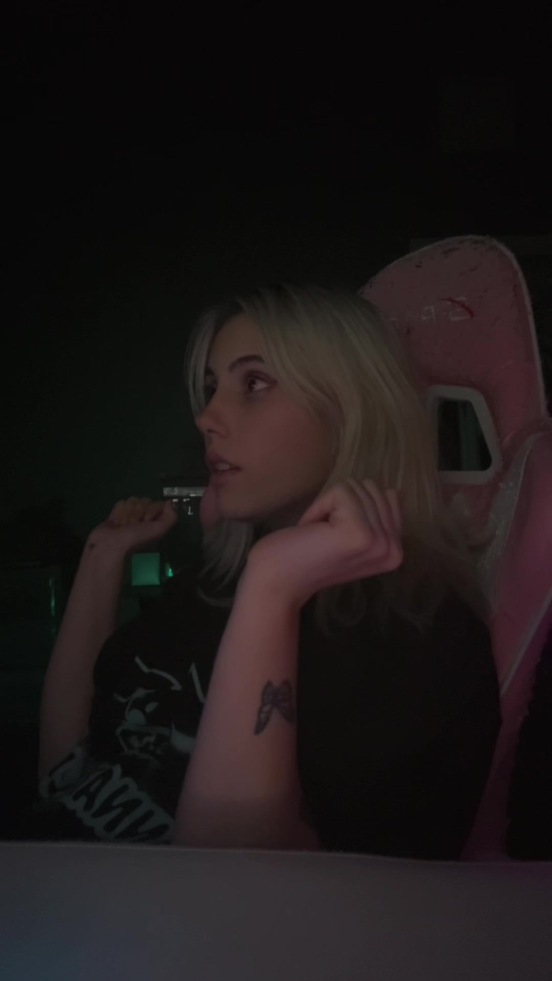 @Bunny._.