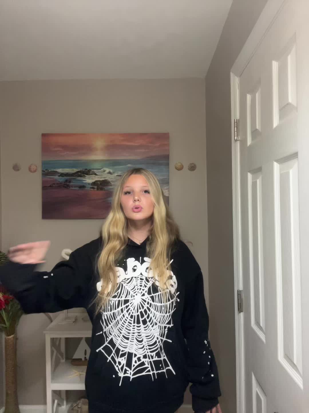 @arianaluvslife