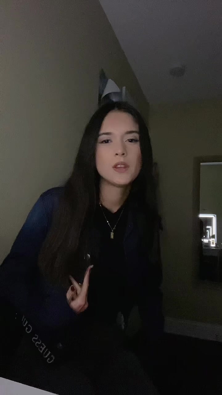 @𝐉𝐞𝐧𝐧𝐲 𝐒𝐚𝐧𝐜𝐡𝐞𝐳🐅