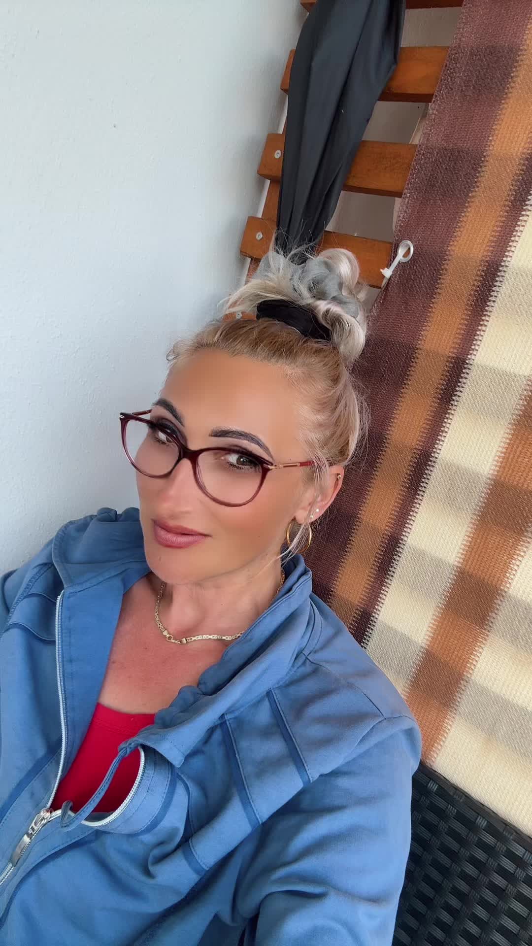 @Anuta