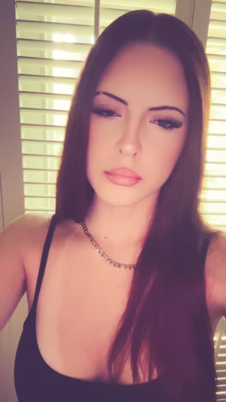 @𝓉𝒶𝓎🧸