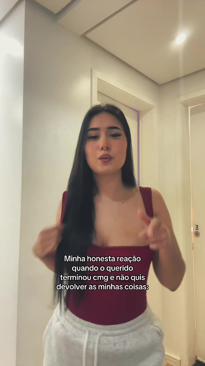 @Camilly Vitoria