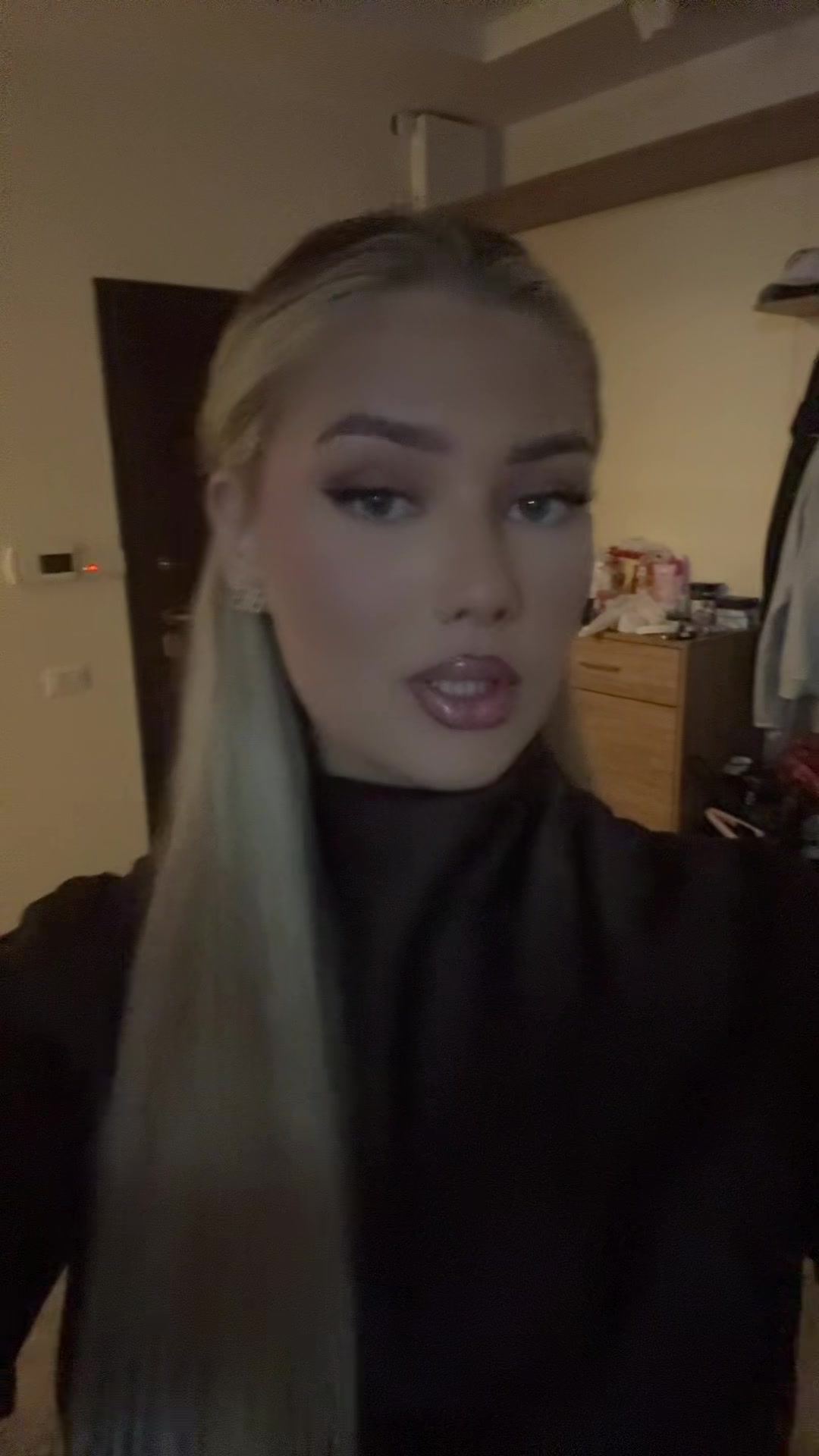 @𝐄𝐃𝐎𝐍𝐀