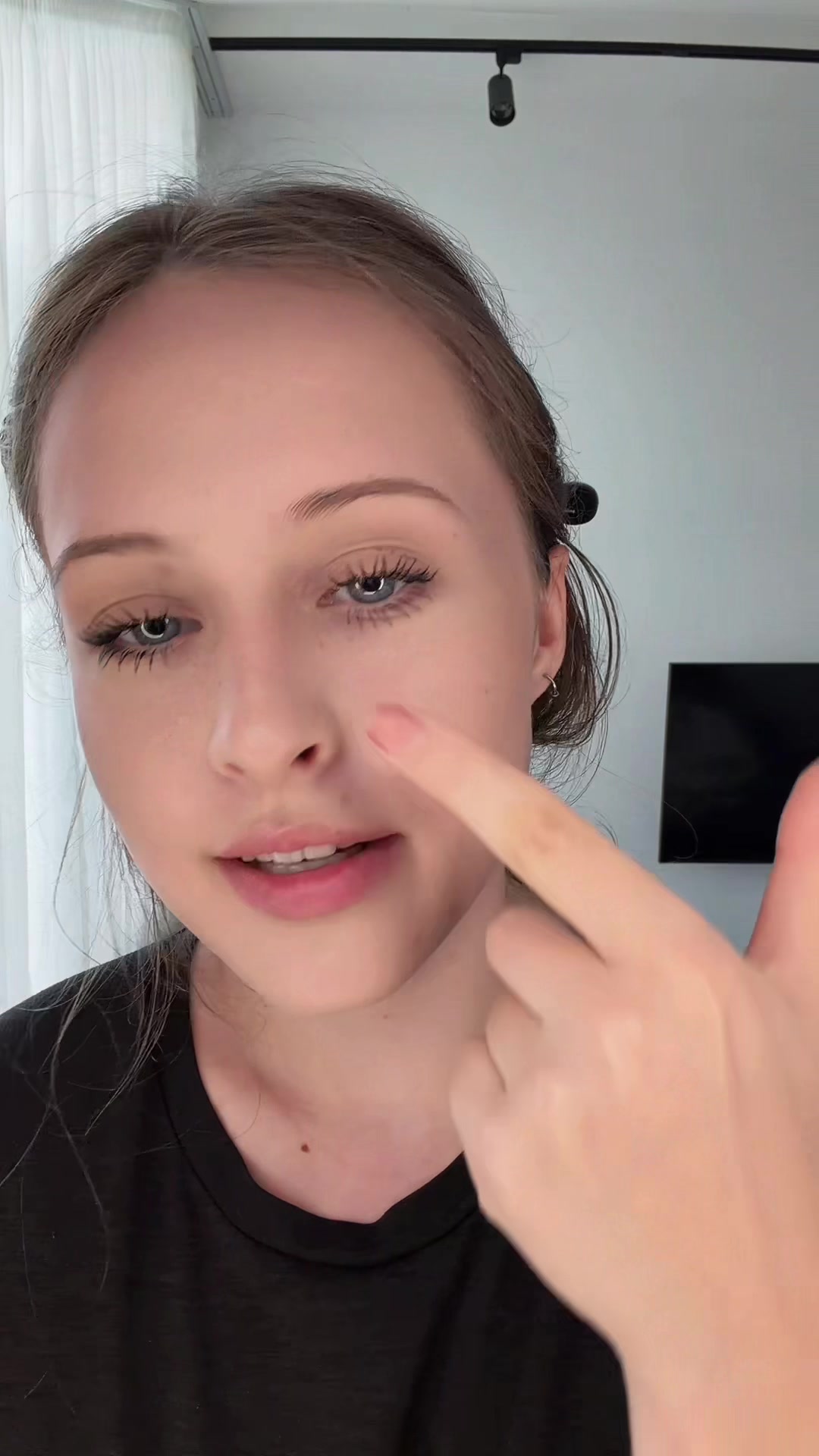 @av8