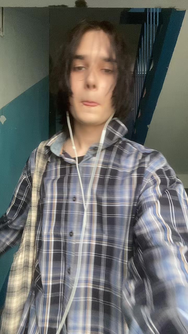 @1shitker