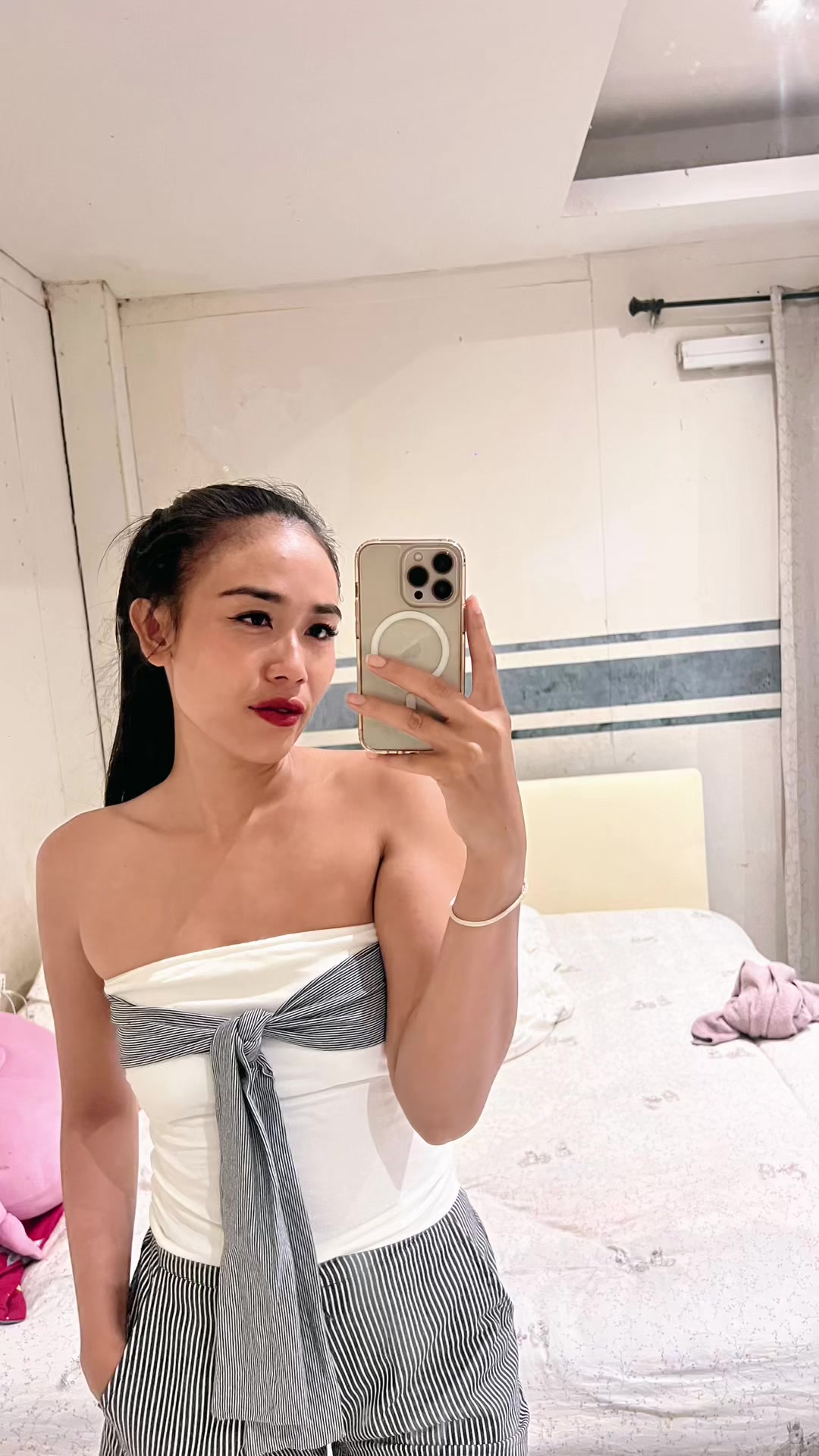 @J I N 👸