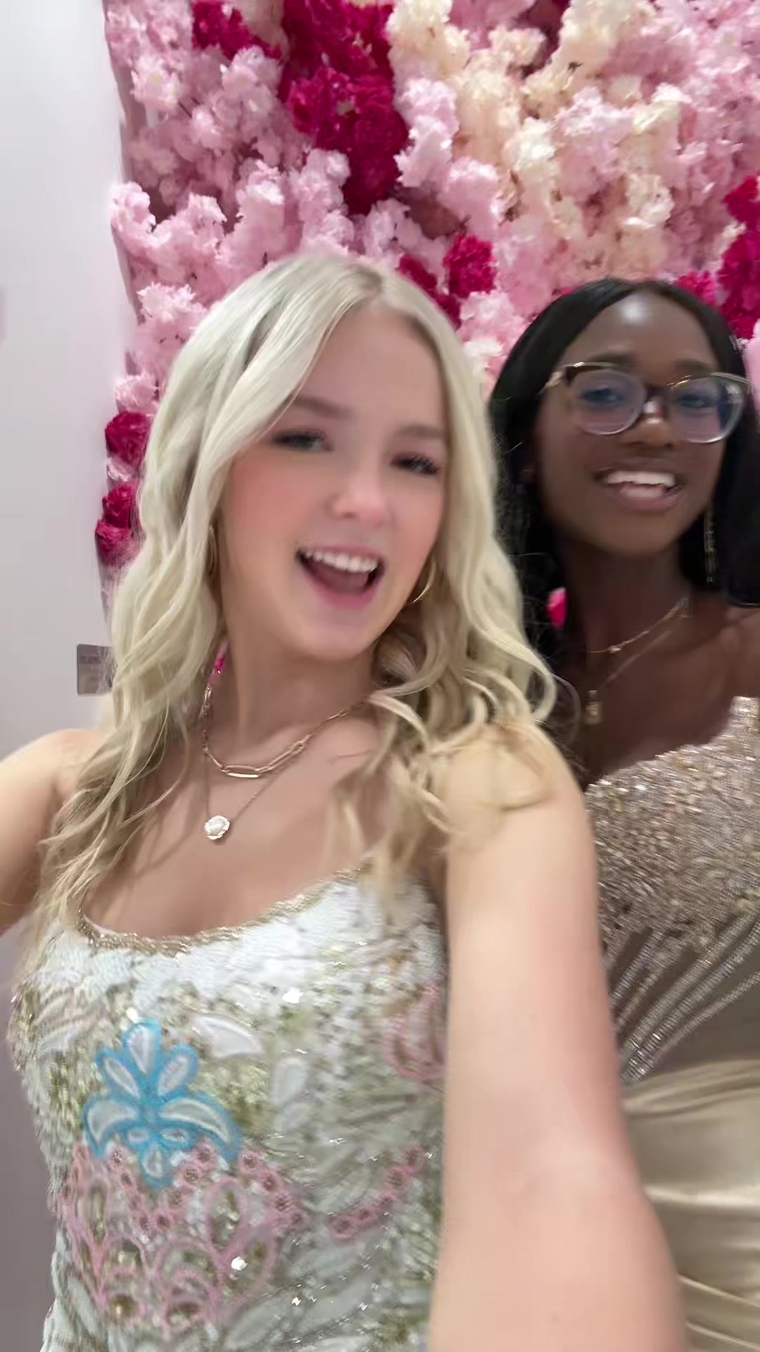 @bella🦒💕
