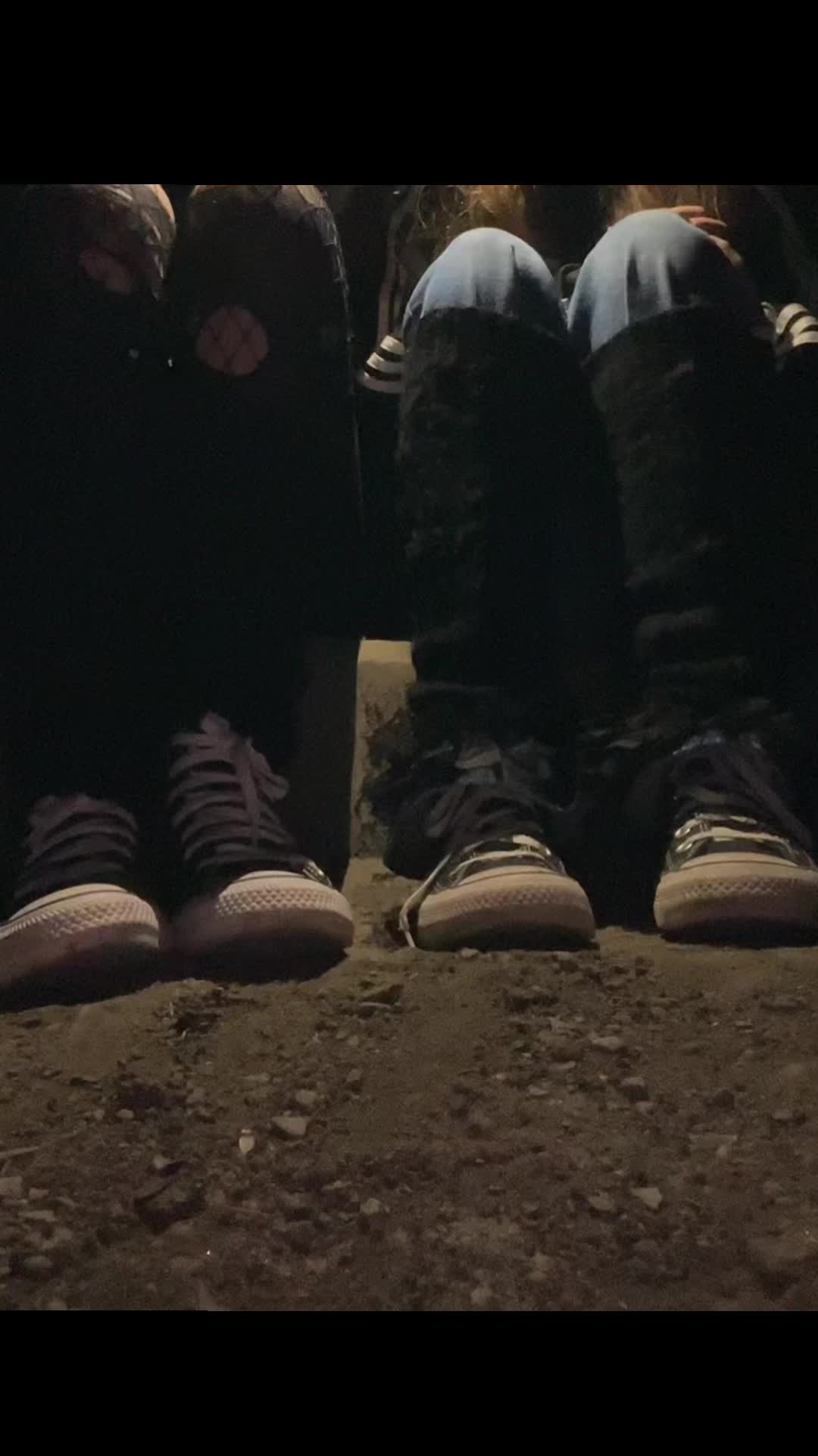 @(T_T)