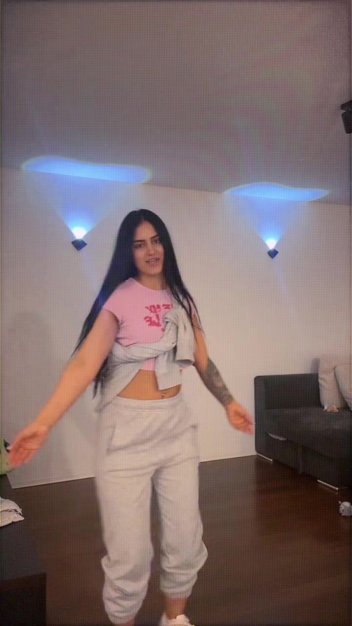 @Elena Jora