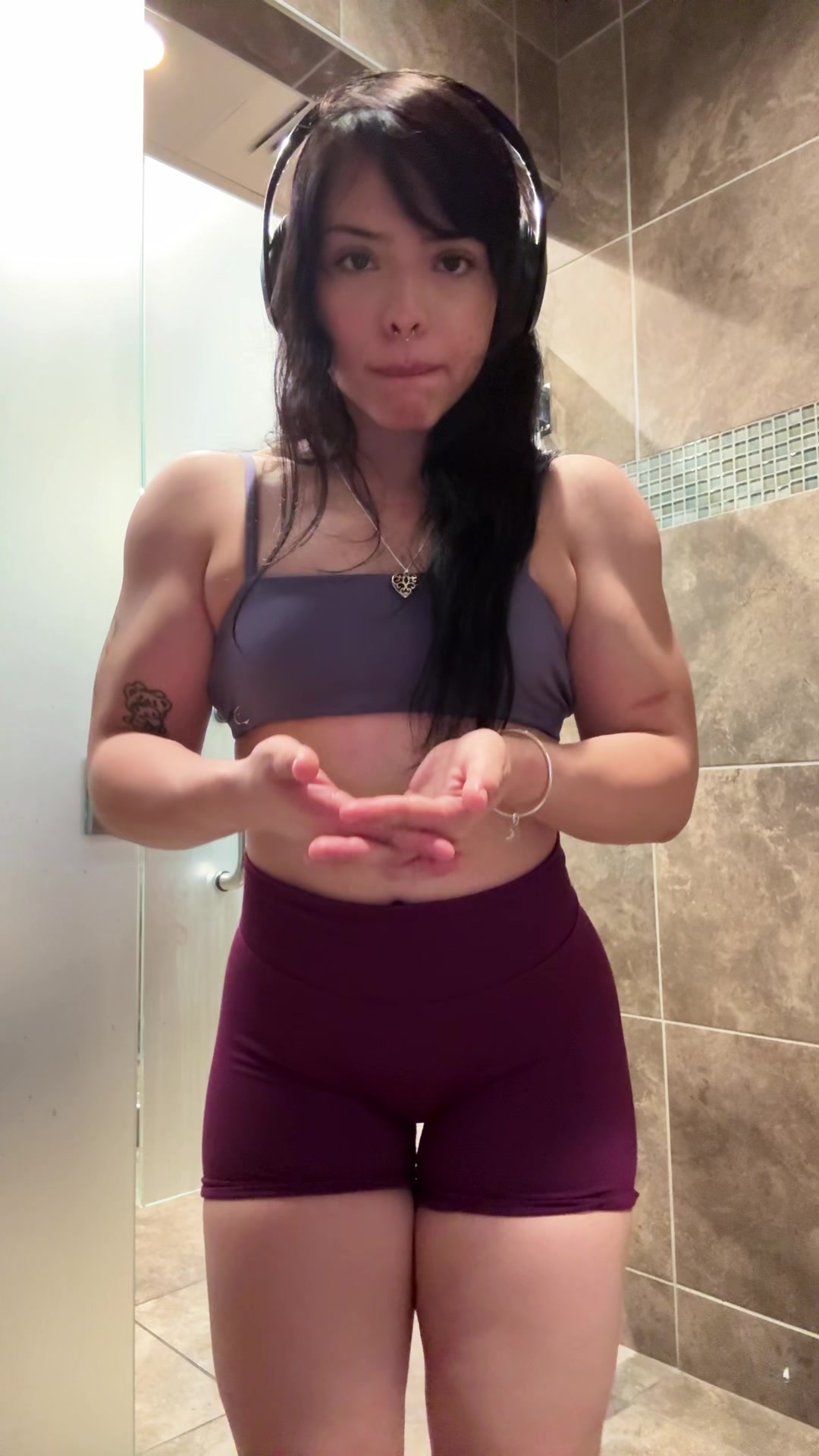 @anstarglrl