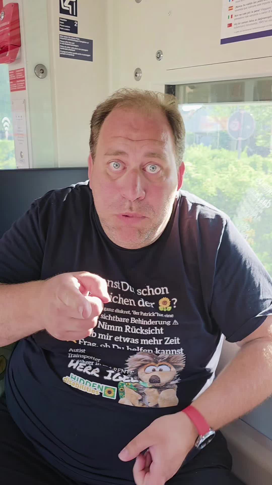 @Herr Igel entdeckt die Welt ☑️