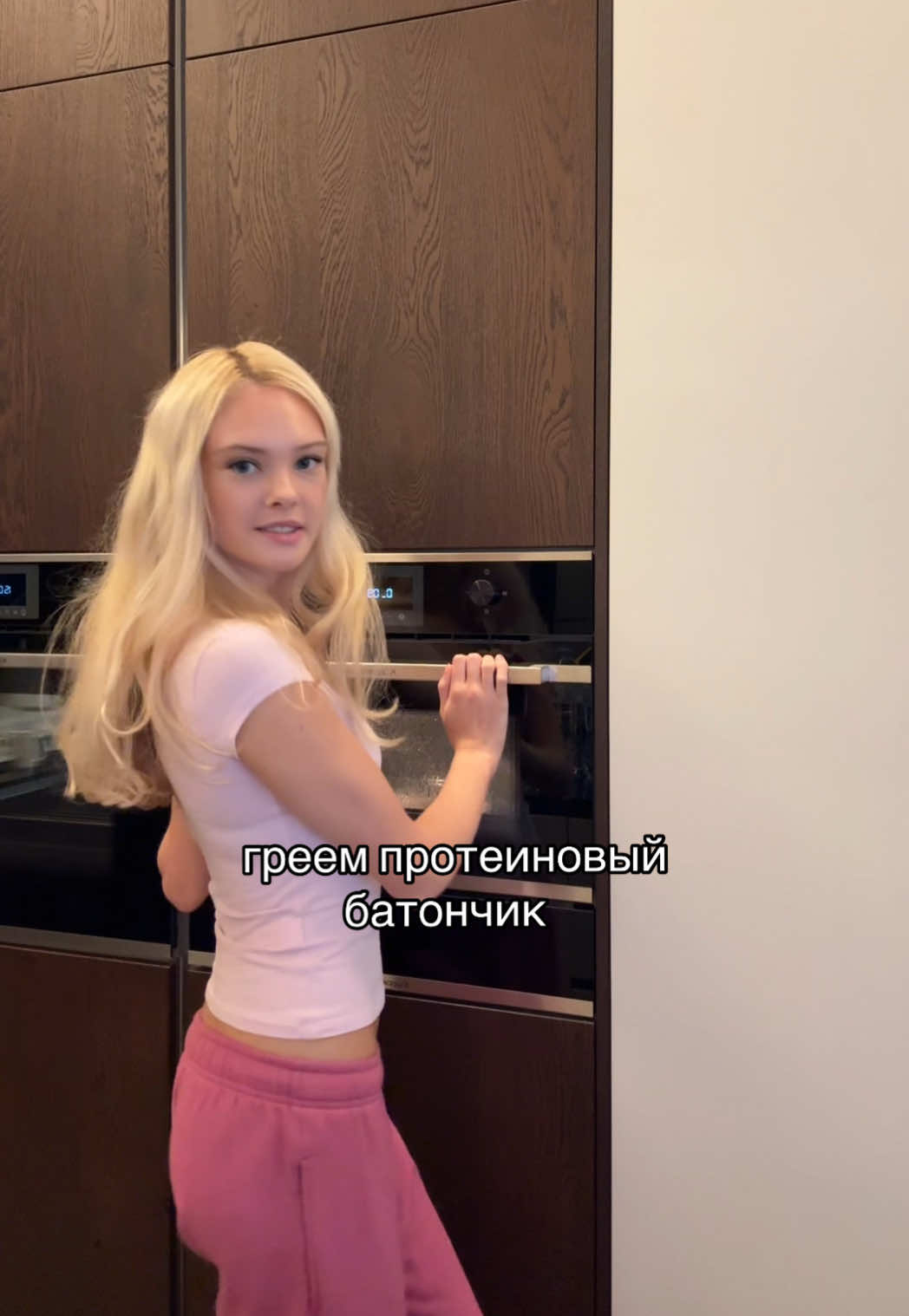 @monnelizz