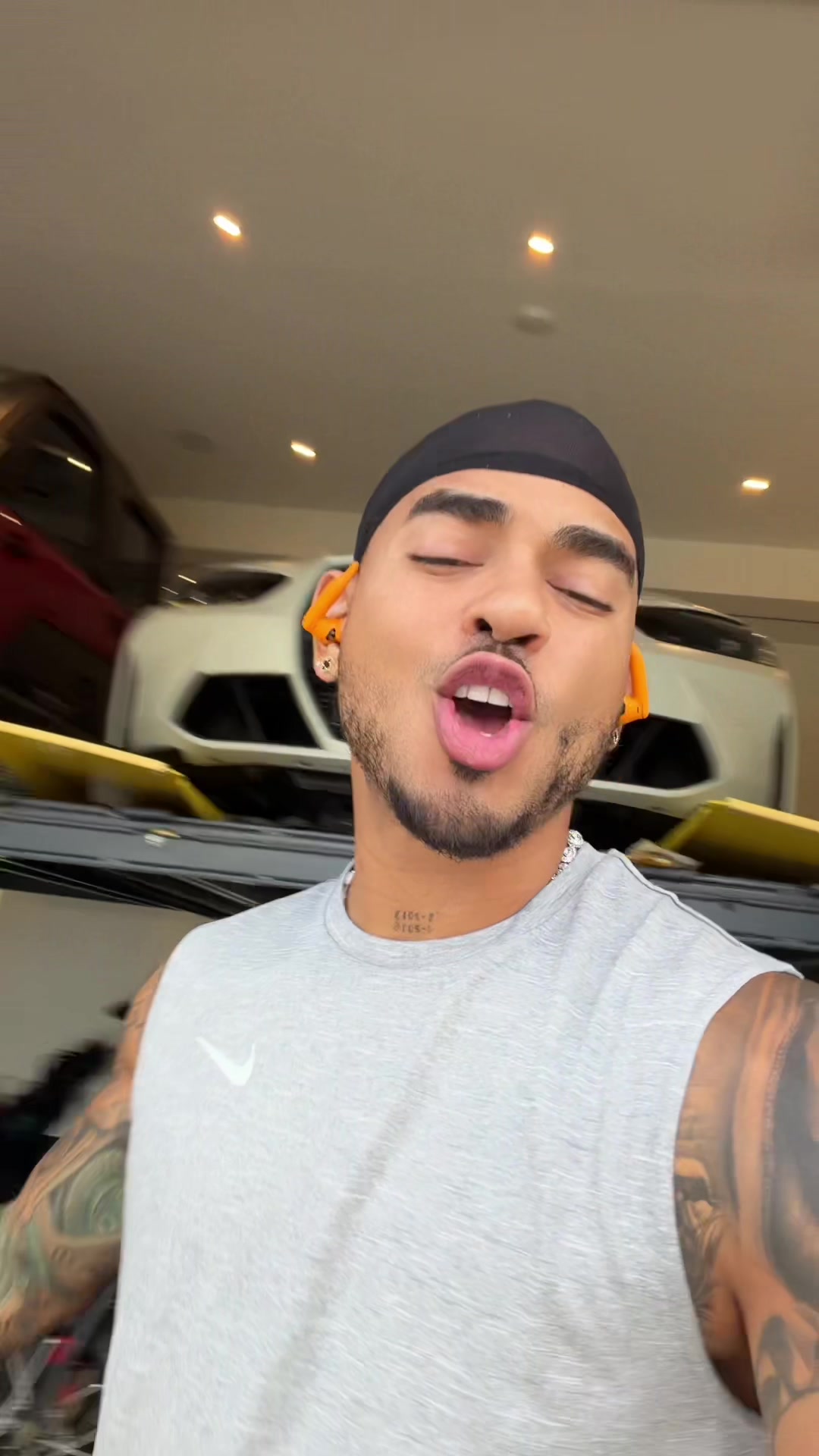 @OZUNA