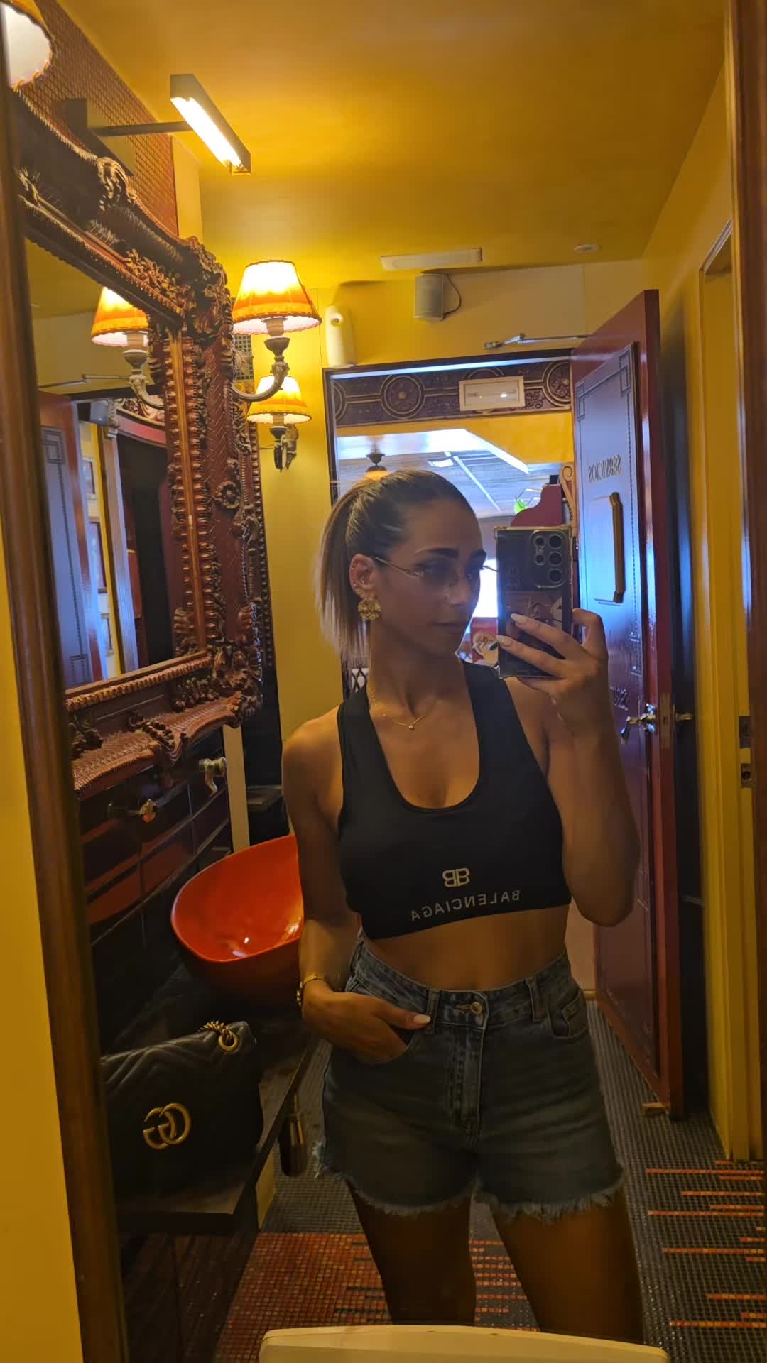 @GIOVY 🌹✨️