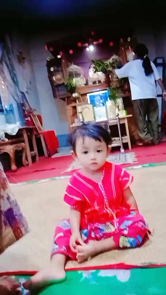 @💛Thwal Thwal Hnin💛
