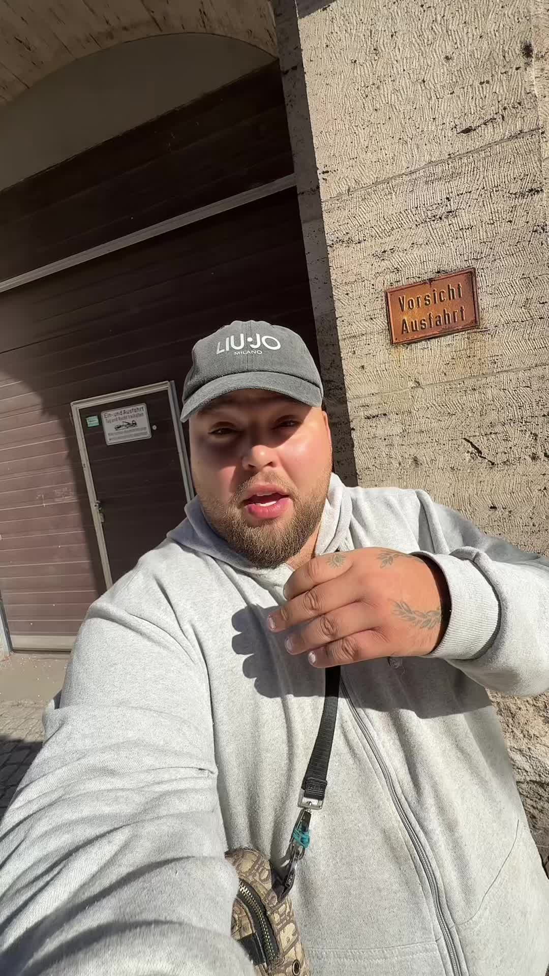 @PavlosG