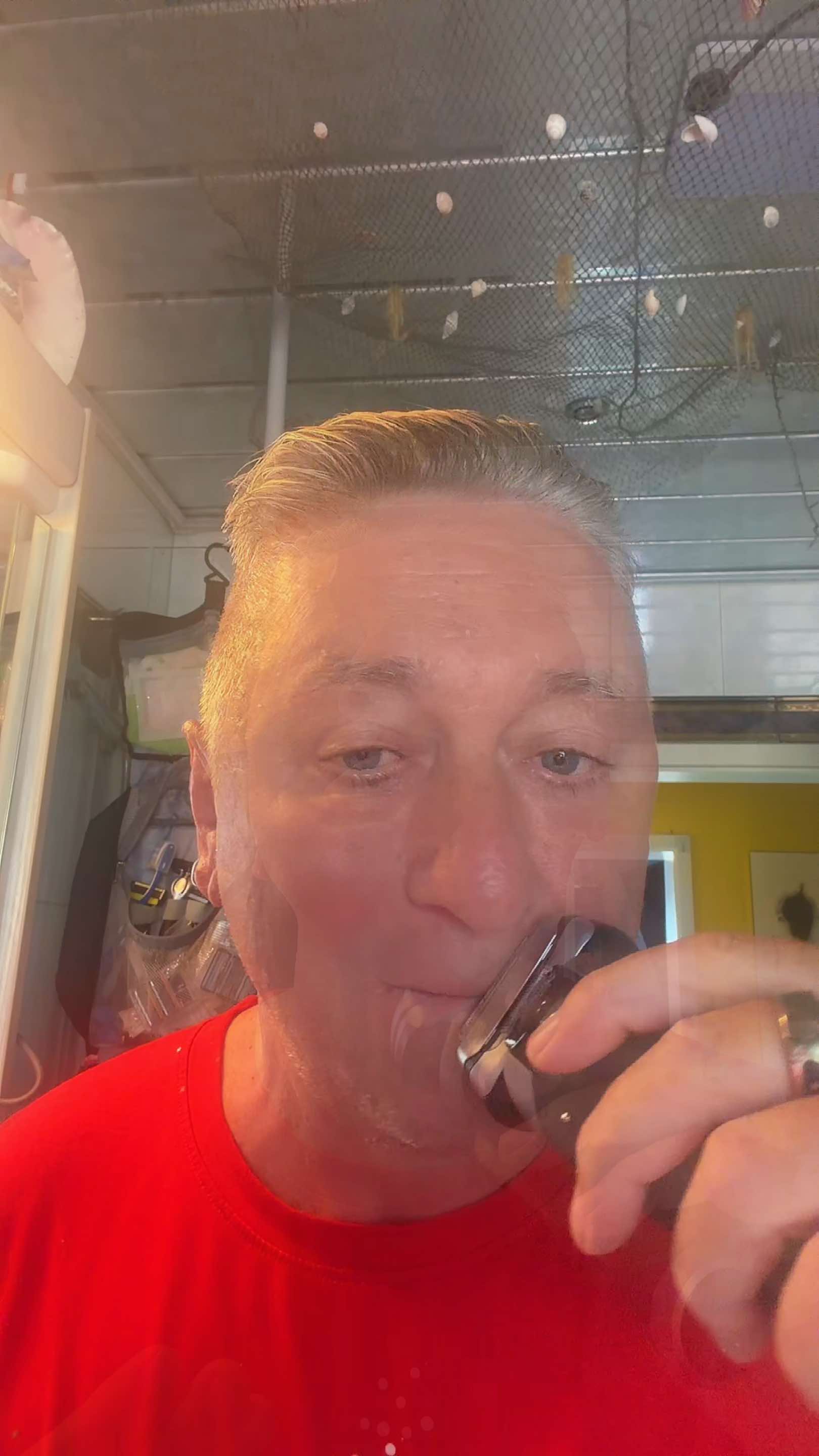 @Hubert Fella🏳️🌈