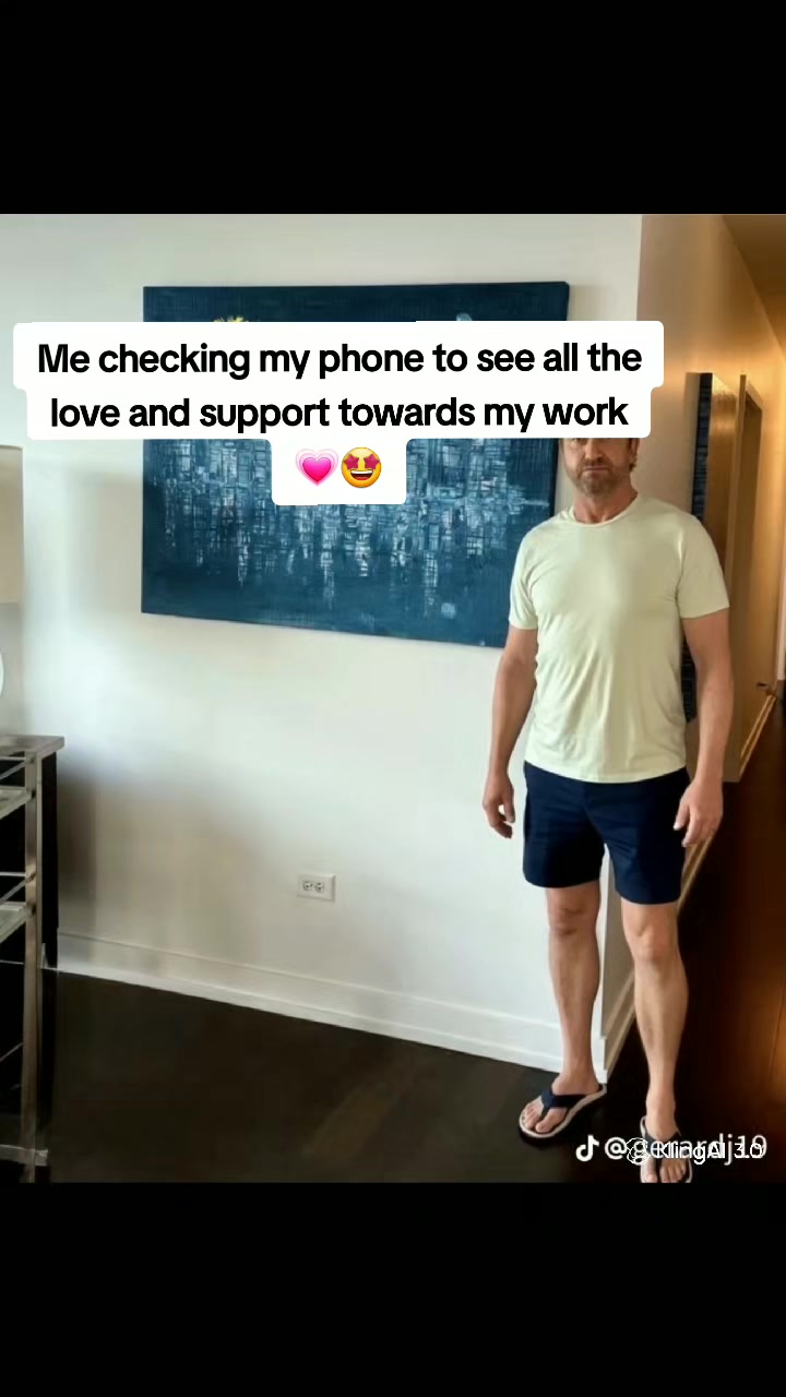 @Gerard Butler