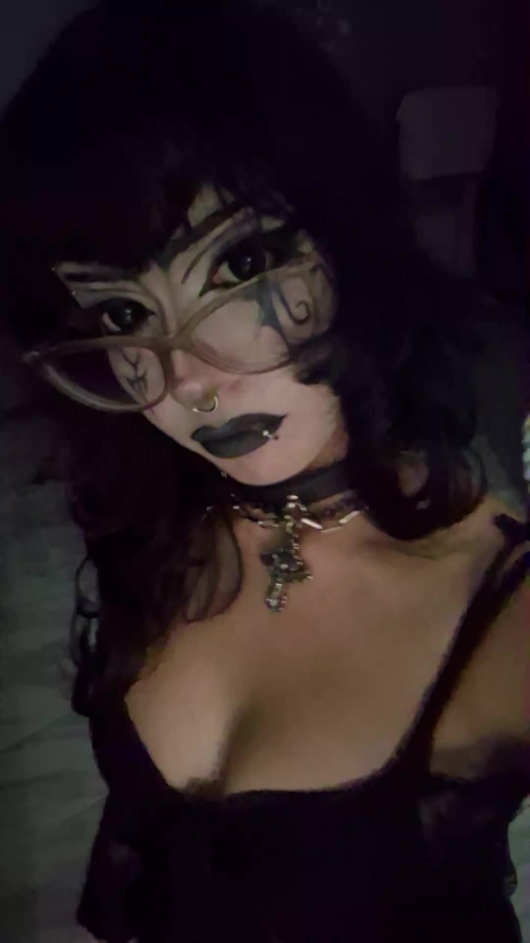 @Miss Dracula