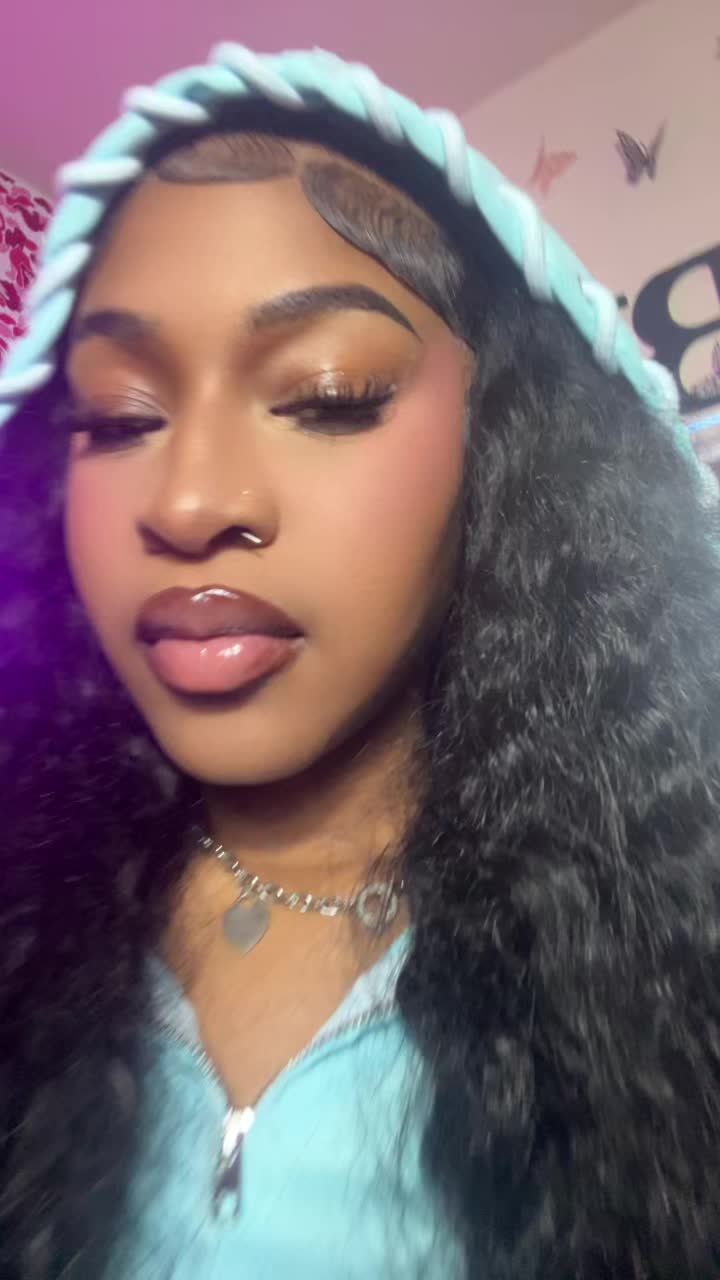 @QueenNae