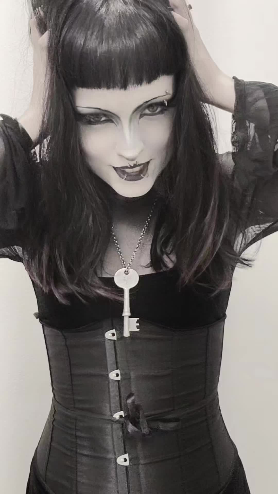 @𝕯𝖗𝖆𝖈𝖚𝖑𝖎𝖓𝖆🦇