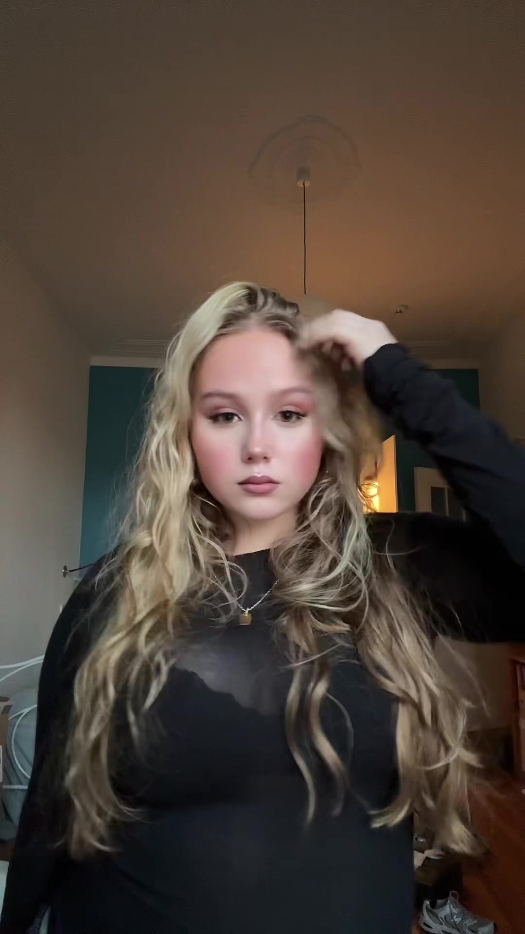 @ELLIE
