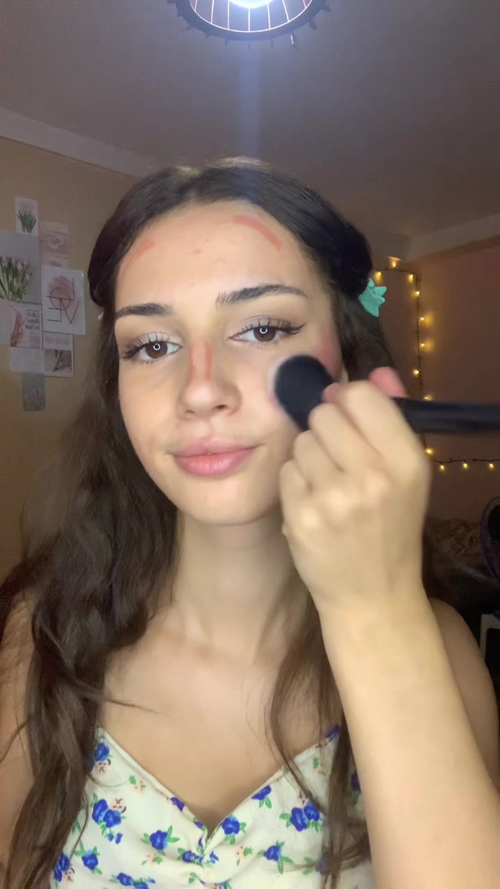 @Maissa Aura