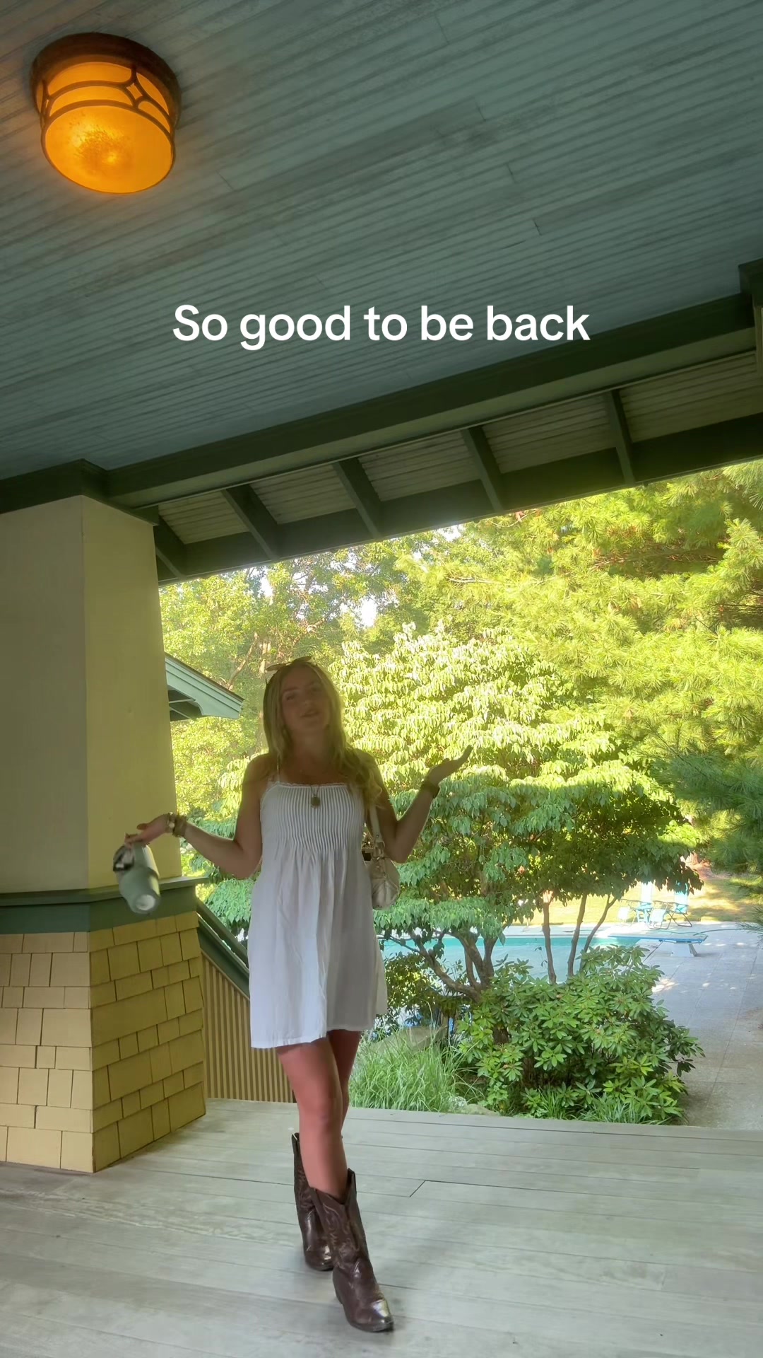 @Ella