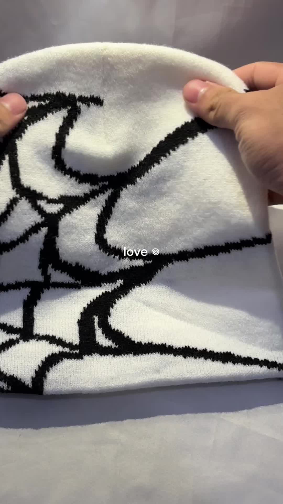 @celistia.hi