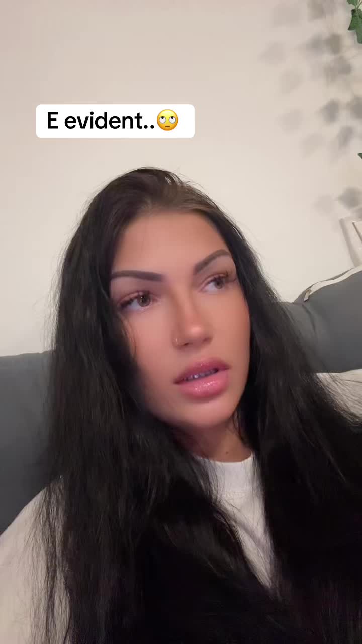 @itsandreea 💫