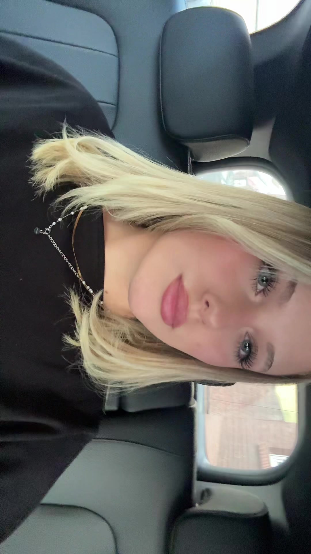 @Emi