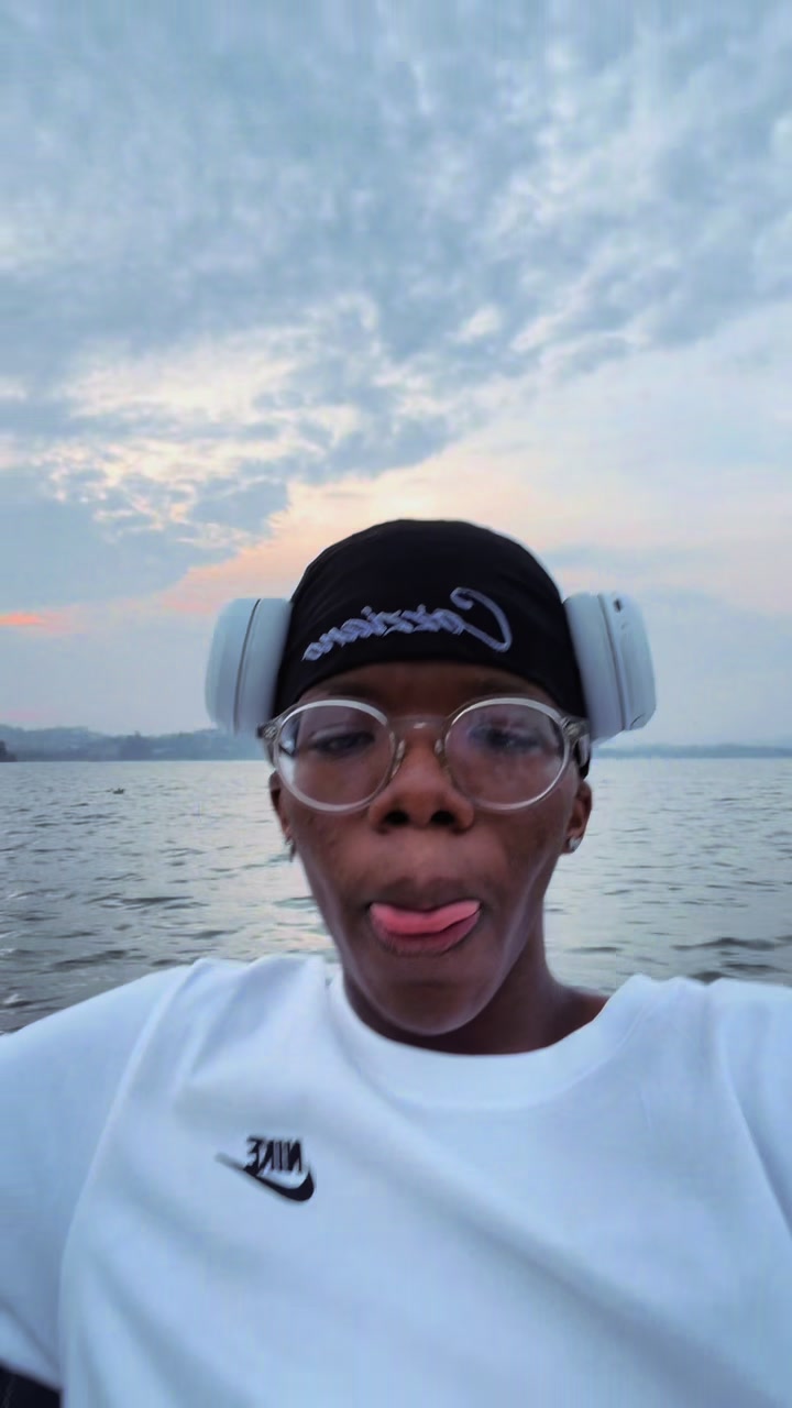 @W4DE