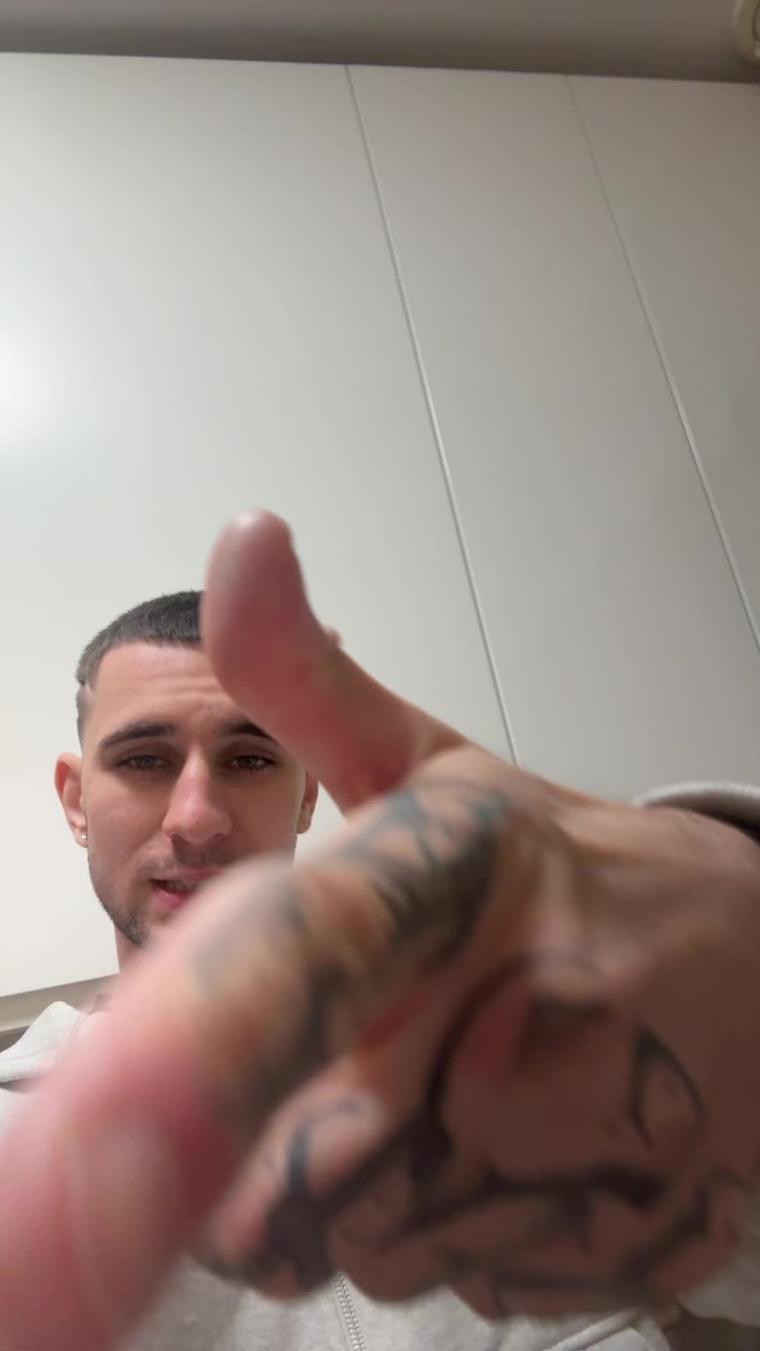 @Kvcper