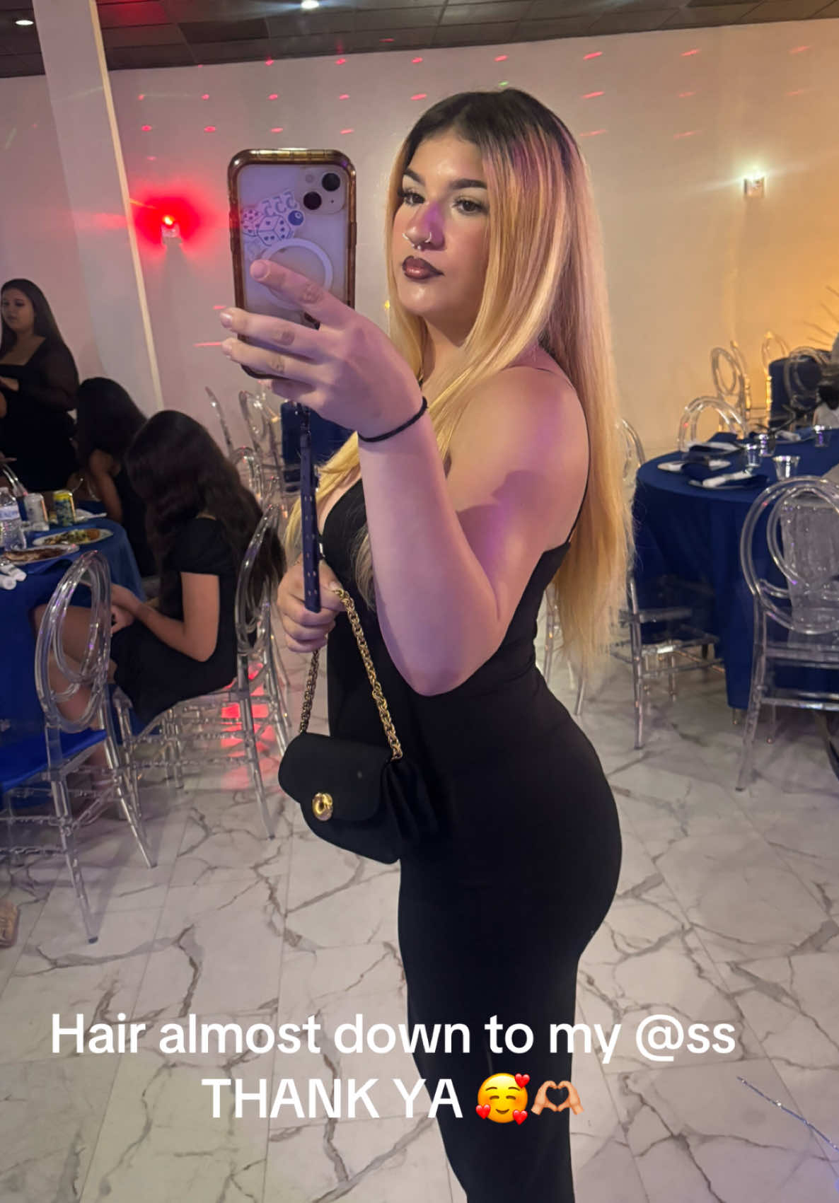 @ella🦋
