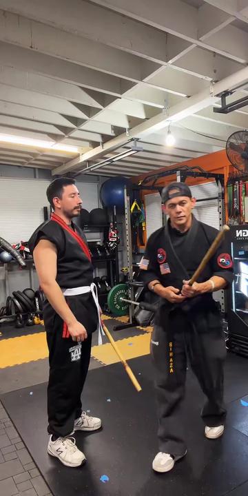 @ARMBAR.STRIKE SELFDEFENCE