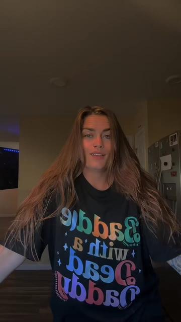 @Holly 🖤