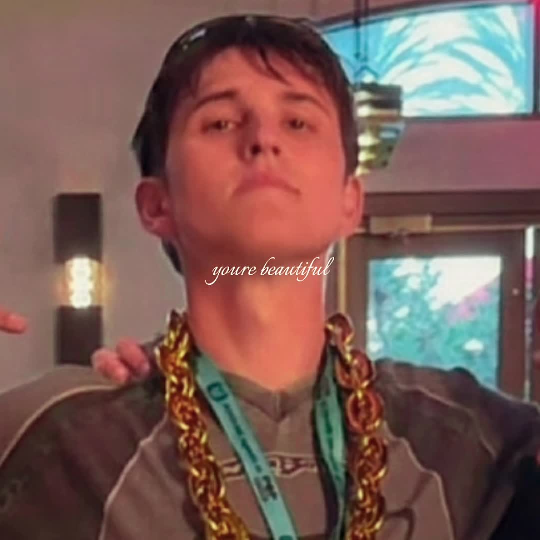 @^^💚🧟♂️STUD_Editor🧟♂️💚^^