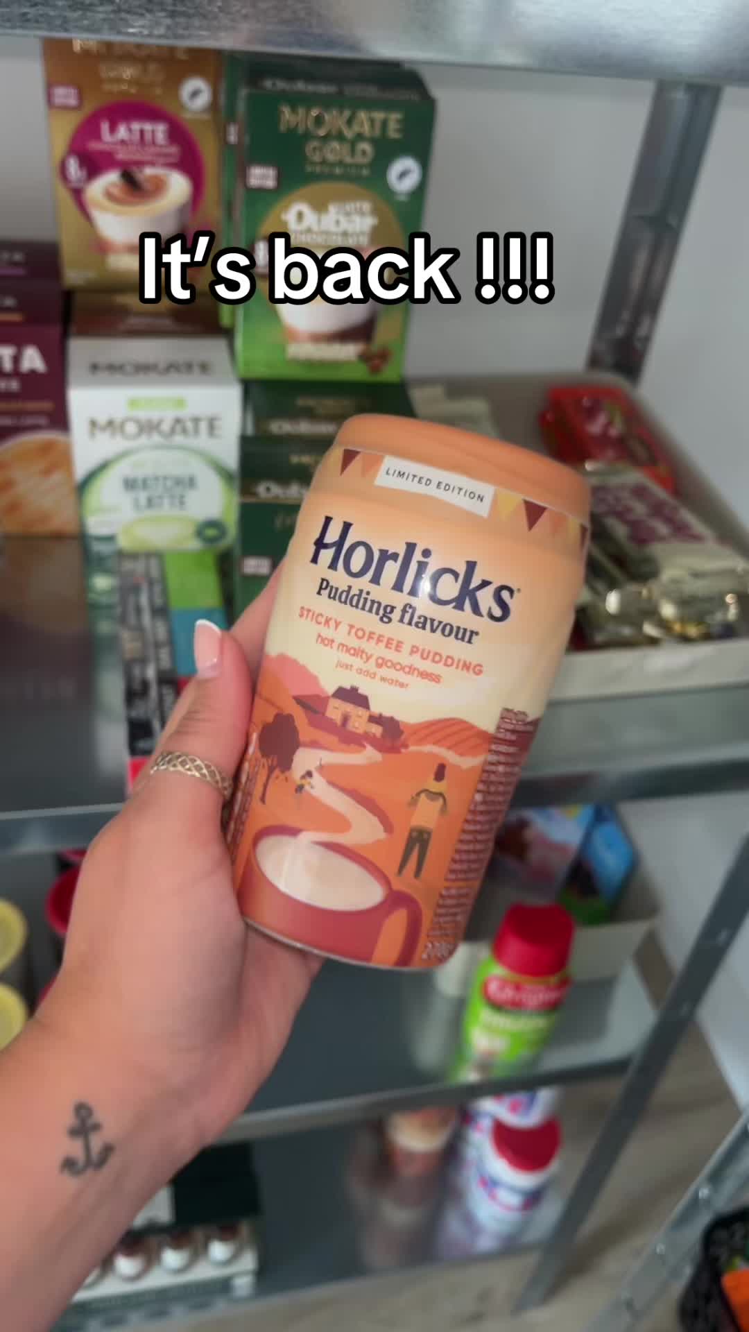 @Bellasboxesuk