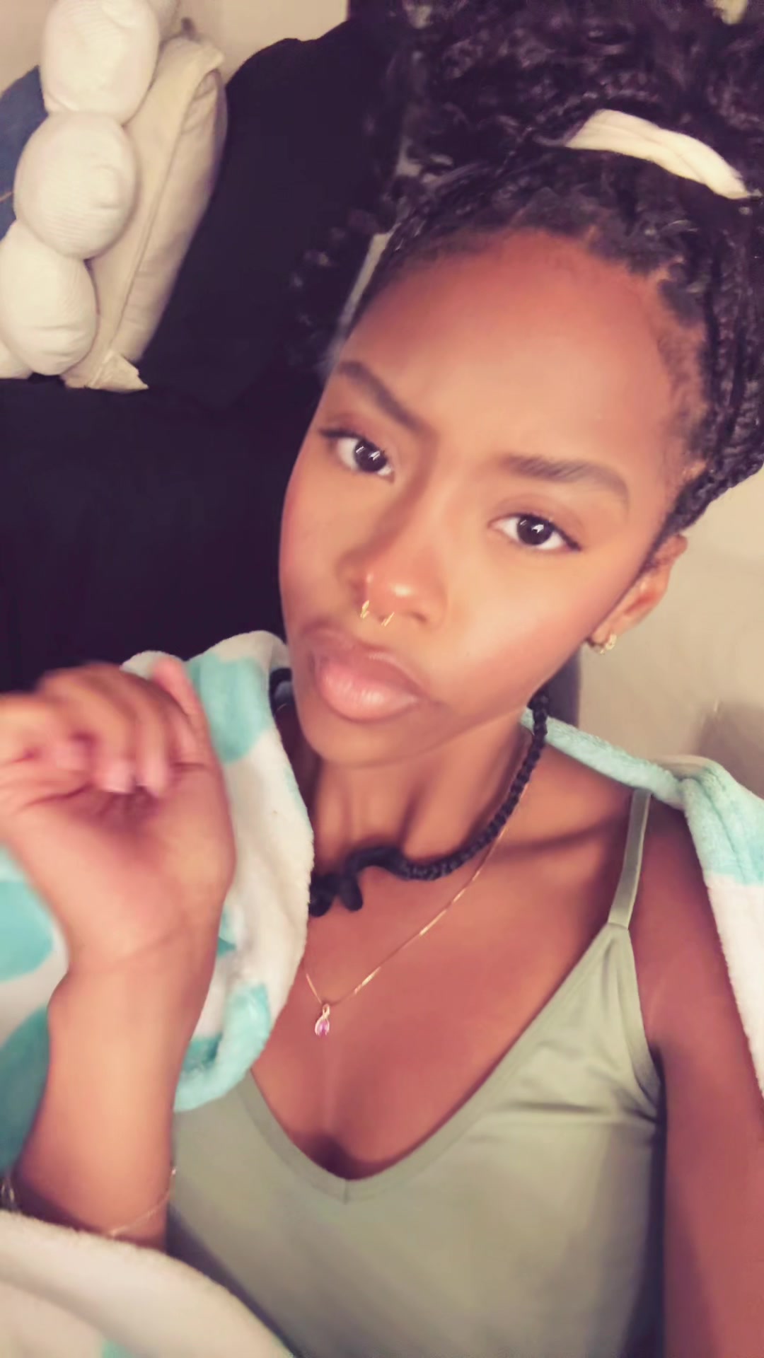 @NAOMI (the queen) & ZARIAH