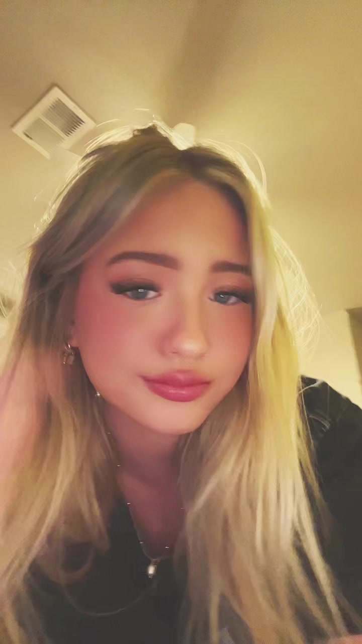 @pinkunicornglitter49