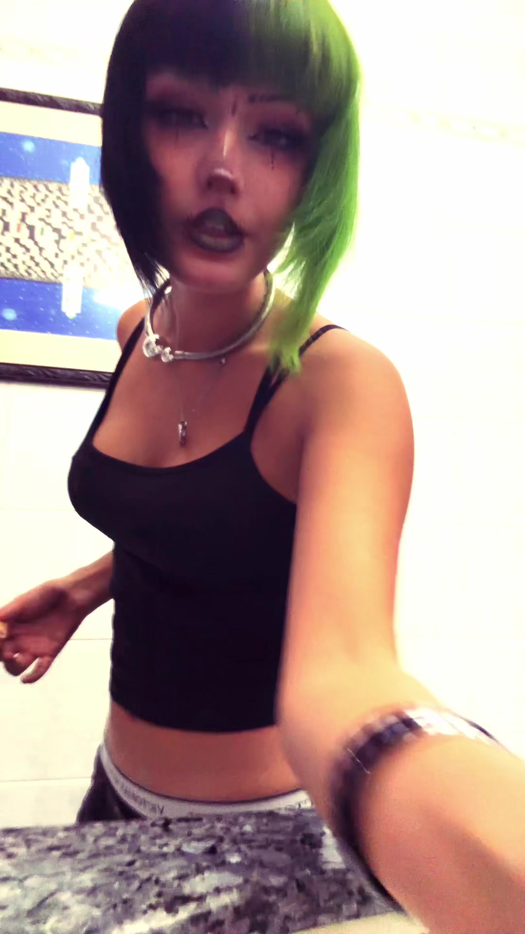 @v4mp1r3e.zz