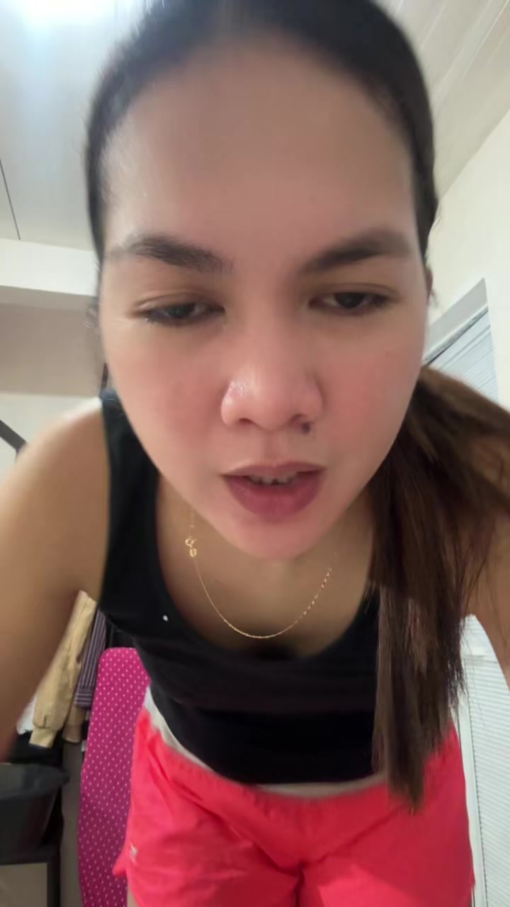 @Astrideyah used clothing sho