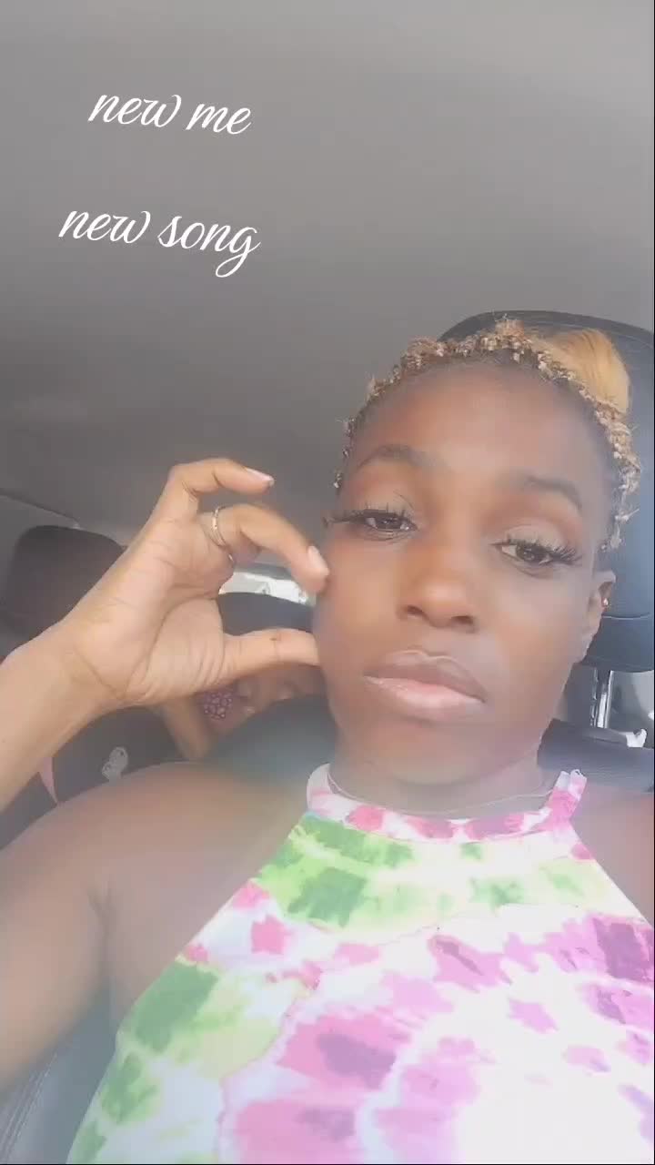 @blaccazzbarbee