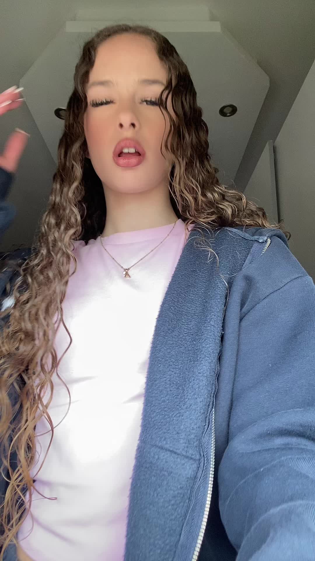 @𝑳’ꨄ