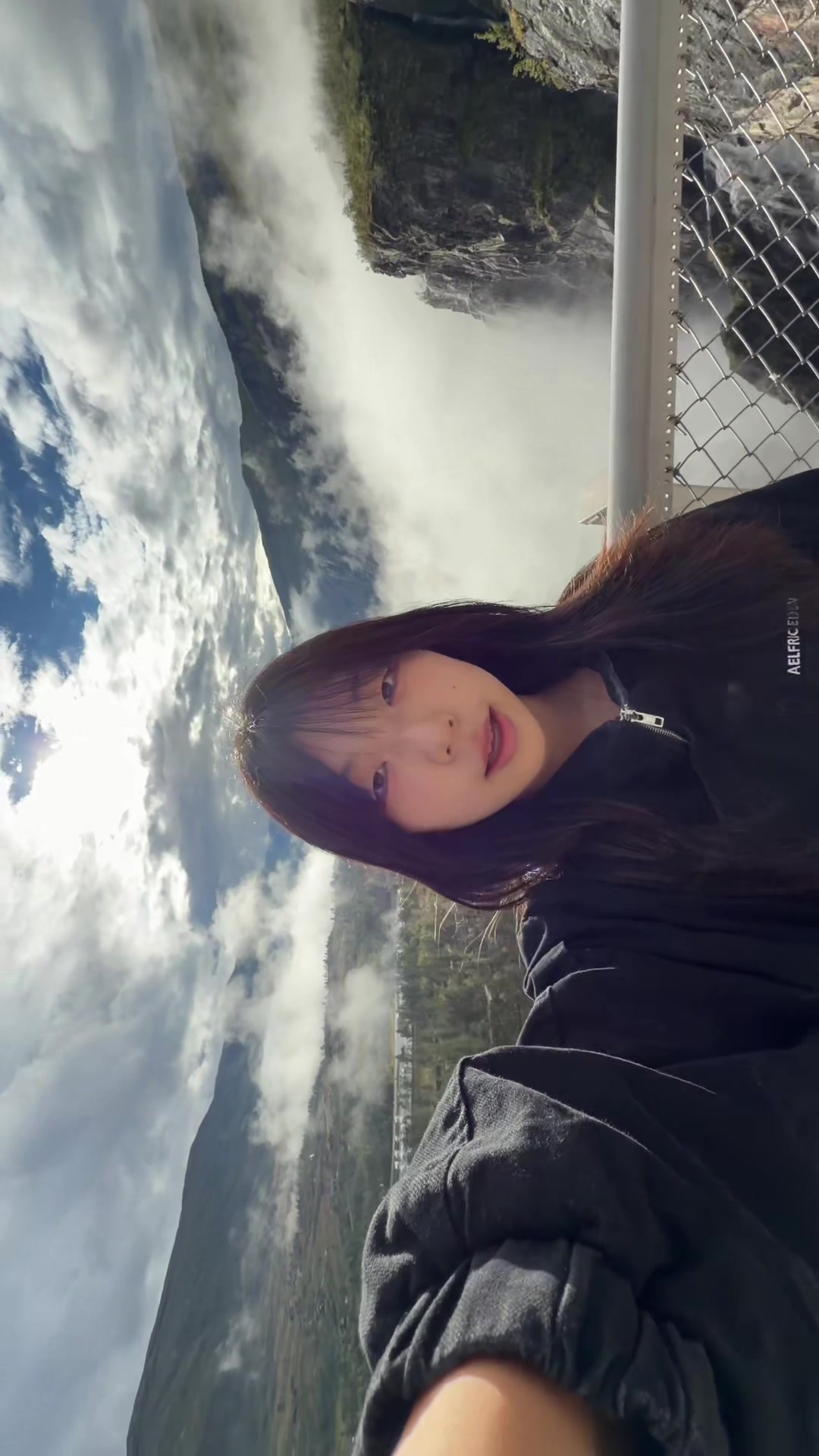 @𝑯𝒂𝒚𝒆𝒐𝒏𝒊