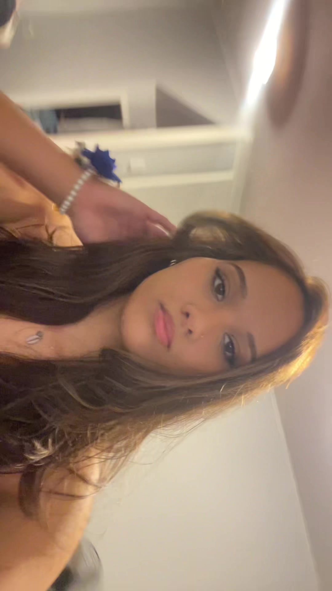 @️