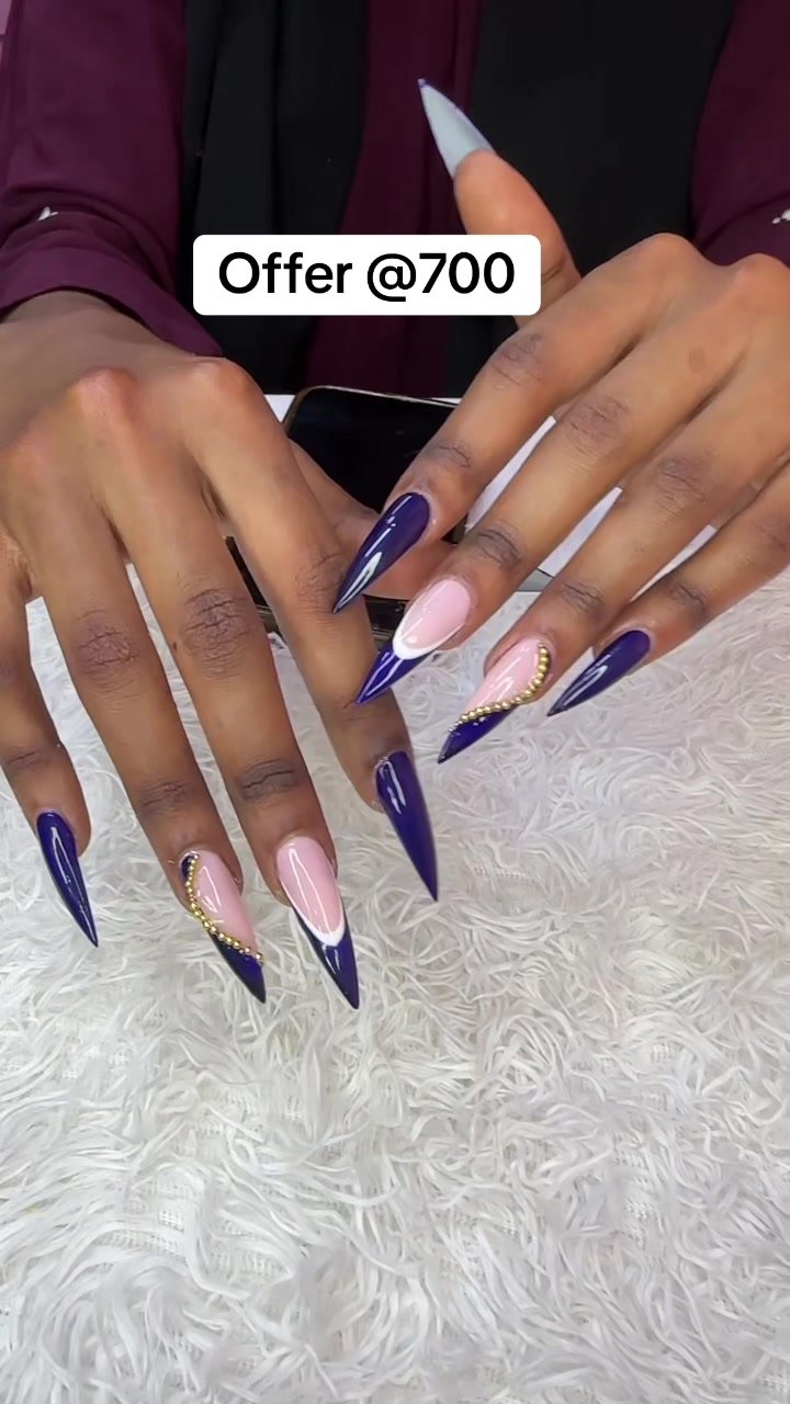 @Kari&rsquo;s Nails